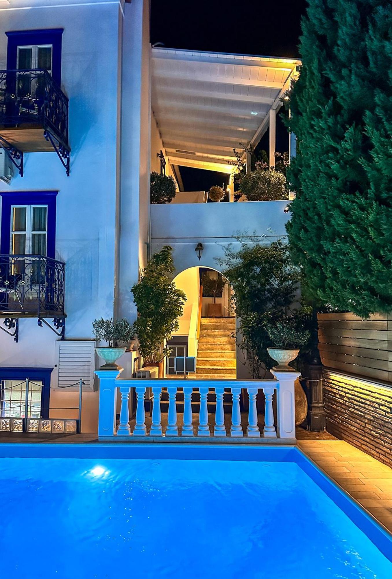 Armata Boutique Hotel Spetses Town Exterior photo