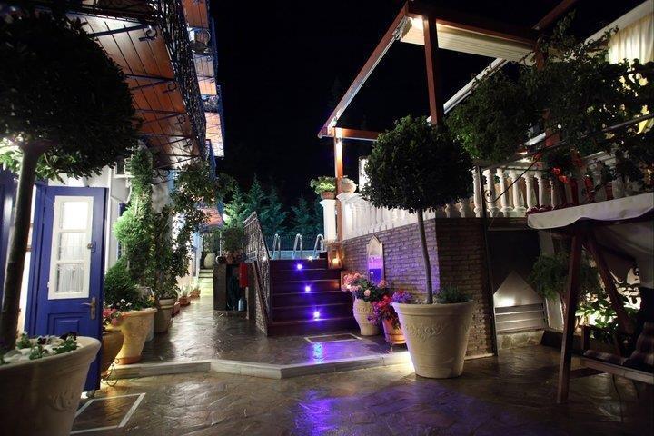 Armata Boutique Hotel Spetses Town Exterior photo
